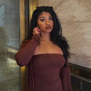 Meet your Posher, Alexis